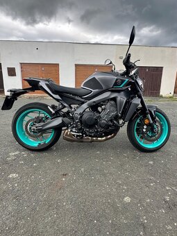 Yamaha MT-09 - snížená, zánovní (1900km) - 4