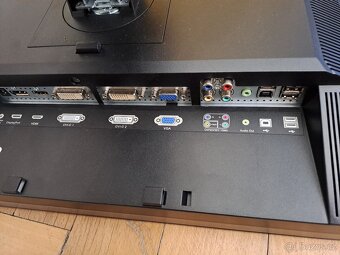 LCD monitor Dell U2410 - 4