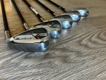 Set nových golfových holí Cobra Air-X2 6-PW RH - 4