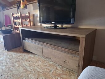 Tv skříňka 130x53x53 cm - 4