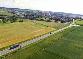 Prodej komerční pozemek v Holicích - 4