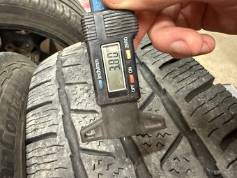 Continental 225/75 r16c - 4