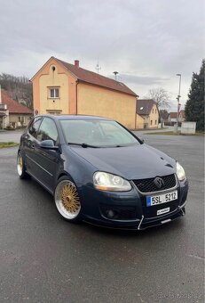 Golf 5 - 4