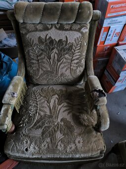 Starožitný nábytek - 4