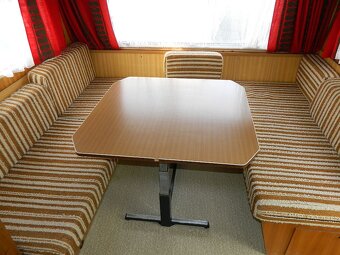 Dvouosý karavan Fendt - 4