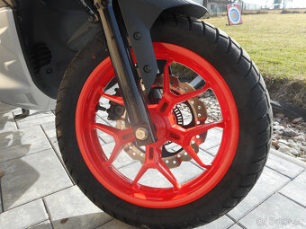 APRILIA SR 200 GT - 4