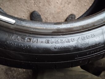 245/45/19 101y Dunlop - letní pneu top stav - 4