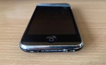 Apple iPhone 3G S - 4