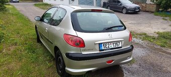 Peugeot 206 1.1,rv. 2003 - 4