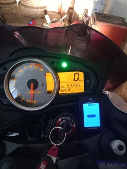 Kawasaki Z750 - 4
