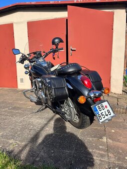 Kawasaki VN 900 - 4