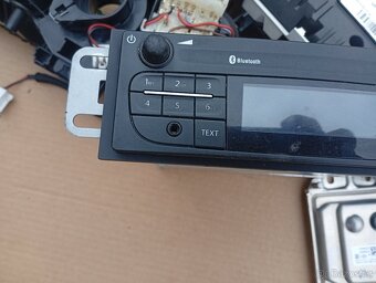 RENAULT TRAFIC 3 , OPEL MOVANO B, RV 2018 ORIG. RÁDIO S BLUE - 4