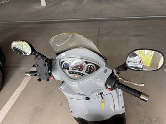 Kymco People 125 - 4