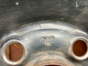 Plechová kola R15 6Jx15 5x100 se zimním pneu 195/55 - 4