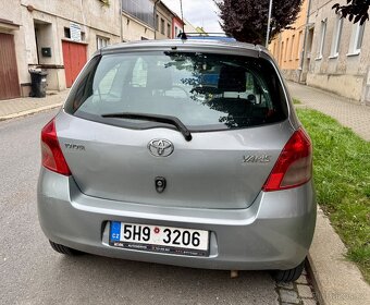 Toyota Yaris 1.0 VVTi, klima, dálnička, zimní pneu ZDARMA - 4
