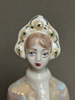 Porcelánová soška Sněhurka 25 cm, Polonne USSR - 4