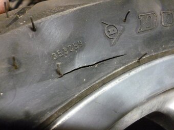 Aprilia Scarabeo 500. Zadní kolo.     Od 2003 - 4