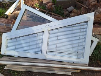 Plastová okna 5x a balkonové dveře s rámy - 4