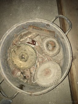 Sedačka Tatra 805 - 4