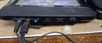 Philips přenosný DVD přehrávač 1+1 s monitorem - 4