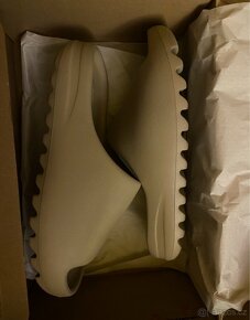 Adidas Yeezy Slides Bone - 4