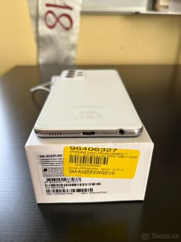 📱 Samsung Galaxy A52/ 64 GB (bílý) – TOP stav, osob. předán - 4