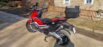 Honda x-adv 750 - 4