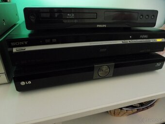 Sony RDR -HXD 870/Philips BLU. - 4