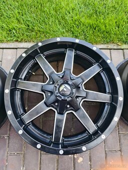 Alu kola Hummer H2 a vymezovací podložky - 4
