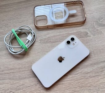 Apple iPhone 12 64gb Bílá barva, krásný stav, baterie 93%. - 4