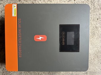 Hybridní střídač Solar 6200W Off Grid 48V DC na 230V AC - 4