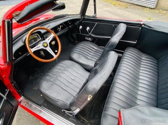 Renault Caravelle 1963 – elegantní francouzský roadster - 4