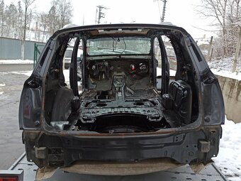 AUDI Q7 3,0TDi - r.v. 2006 - CELÁ KAROSERIE / VÝŘEZY - 4