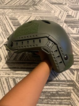 Airsoft helma - 4