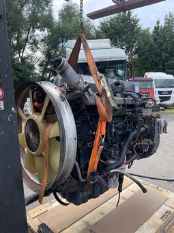 Prodam Motor z Renault Premium 450 DXI 11 EC06B - 4