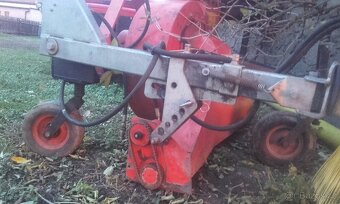 Vysavač listí na malotraktor - 4