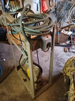 Kompresor z čerpací stanice - 4