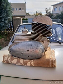 Motor ČZ - 4