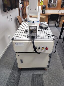 6osý robot Delta Electronics DRV 900mm, 7kg - 4