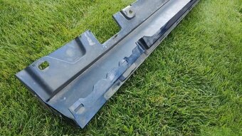 Mercedes E W213 213 - Lavy prah podbeh kryt - 4