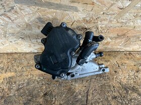 KOMPLETNÍ ŠKRTÍCÍ KLADKA 1.6 TDI 88KW DCXA 04L128059AA - 4