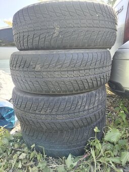 Zimní NOKIAN 235/60R18 - 4