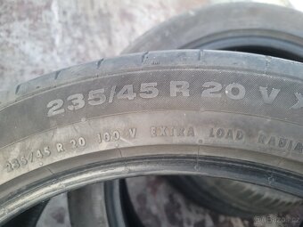 Prodám 4ks letní gumy 235/45/r20 aj po 2ks - 4