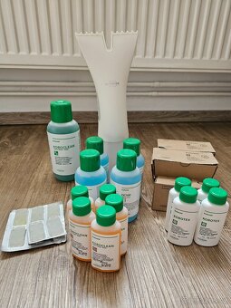 PRODÁM VYSAVAČ VORWERK KOBOLD VK200 + MNOHO PŘÍSLUŠENSTVÍ - 4