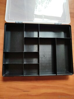 3x organizér na šroubky apod. - 4