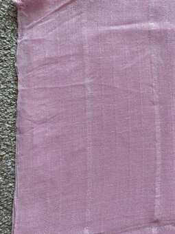 Nový šátek Avon - světle růžový, decentní vzor - 4