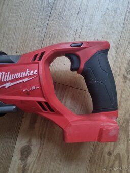 Milwaukee šavlová pila M18 CSX - 4