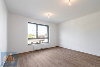 Pronájem nového bytu 1+kk (31,5 m²) + sklep, Praha 15 – Horn - 4