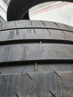 285/40R23 - 4