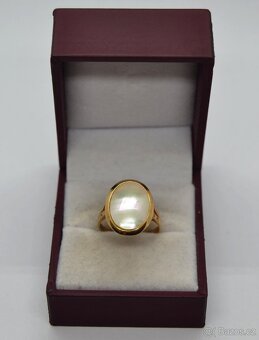 Zlatý prsten s perletí - 4